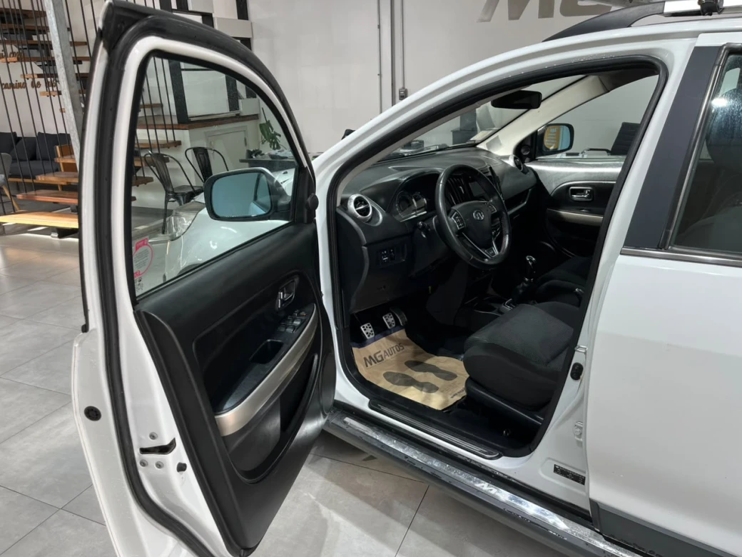imagen 0 de vehiculo con id 2235